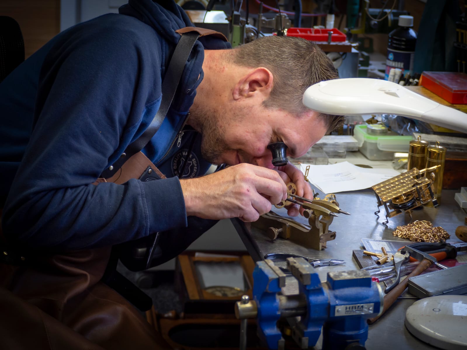 Klokkenmaker ikmaakuwklok restauratie